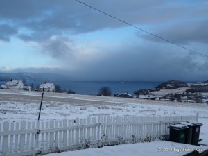 Snebyge over fjorden
